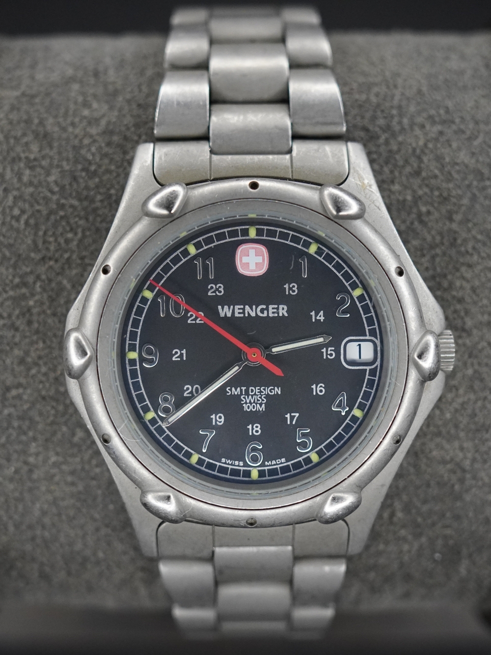 Wenger 095.0695 Quartz Date 35mm Black Dial Stainless Steel Swiss Made Watch